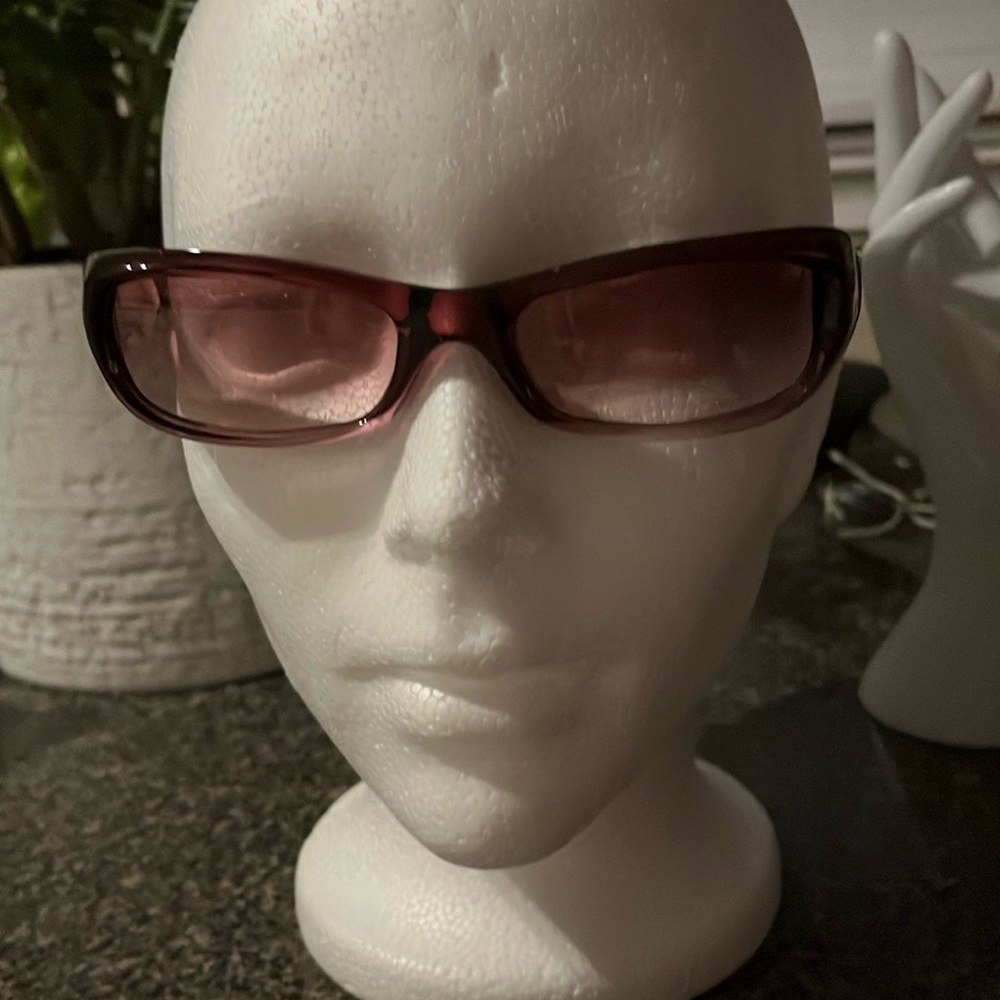 NWOT Rose coloured sunglasses